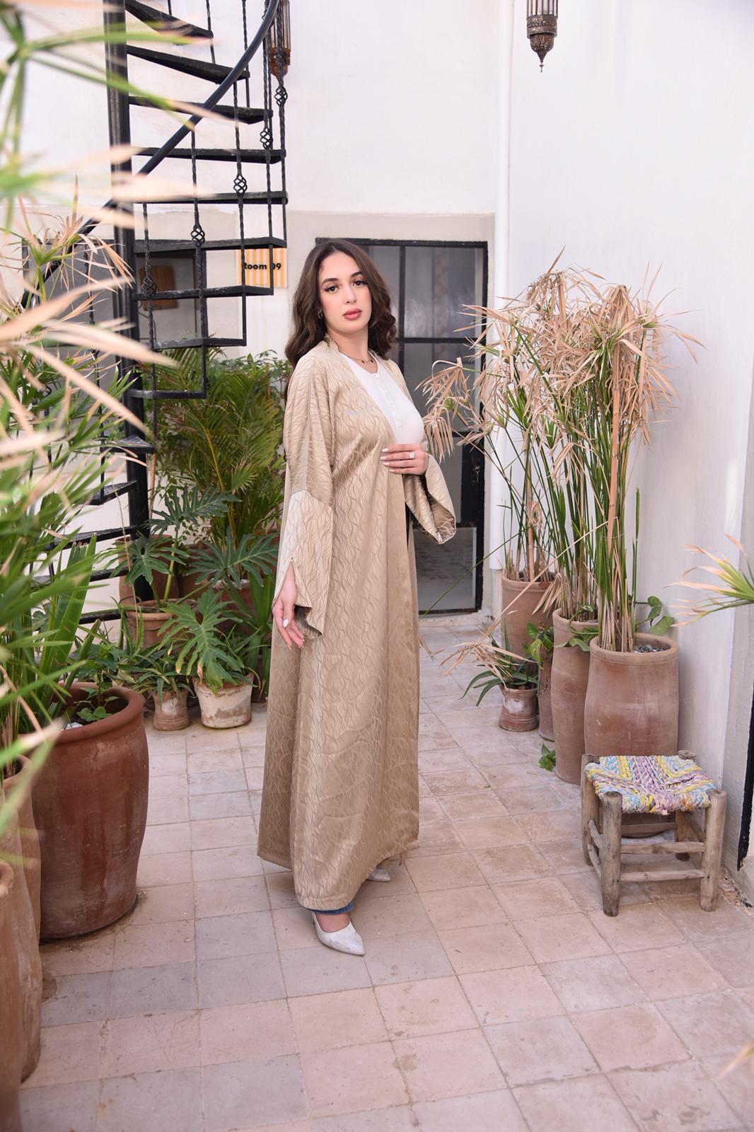 Sabrine Abaya - Champagnergold